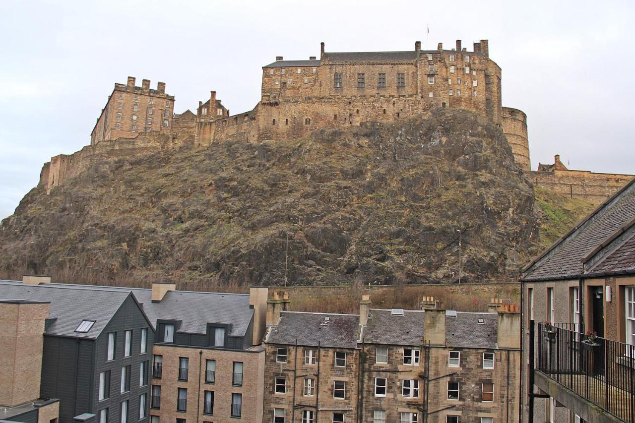 Cosy Castle Apartment Edinburgh Exterior foto